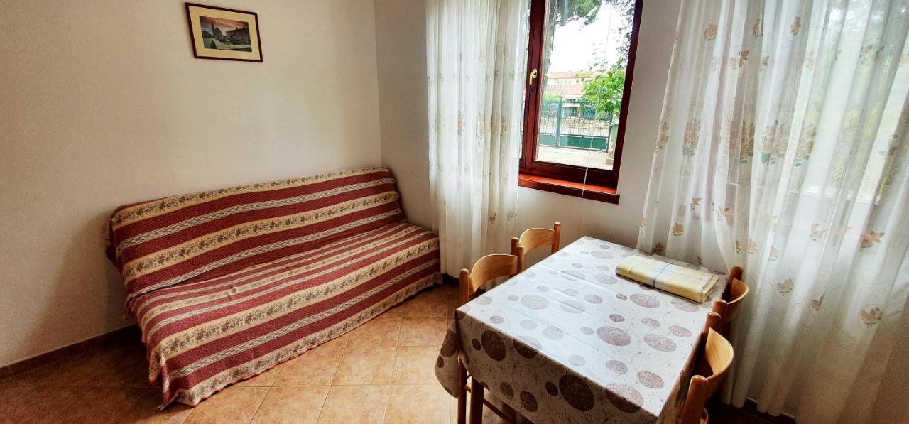 Cecillia Mare Apartments Rovinj Ngoại thất bức ảnh