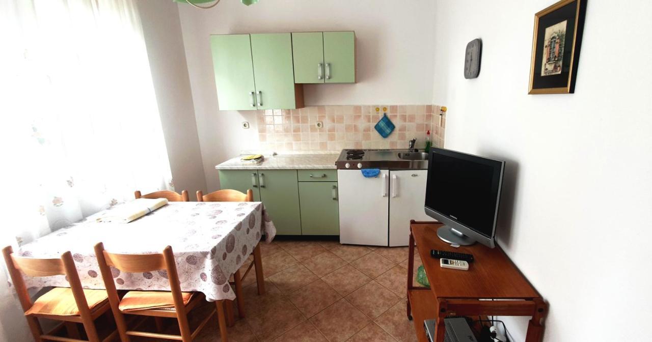 Cecillia Mare Apartments Rovinj Ngoại thất bức ảnh