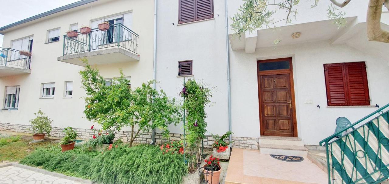 Cecillia Mare Apartments Rovinj Ngoại thất bức ảnh