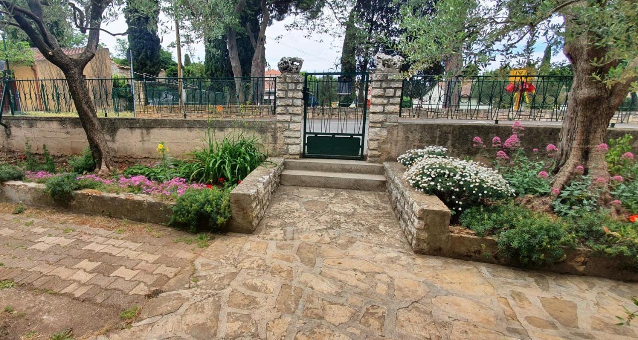 Cecillia Mare Apartments Rovinj Ngoại thất bức ảnh