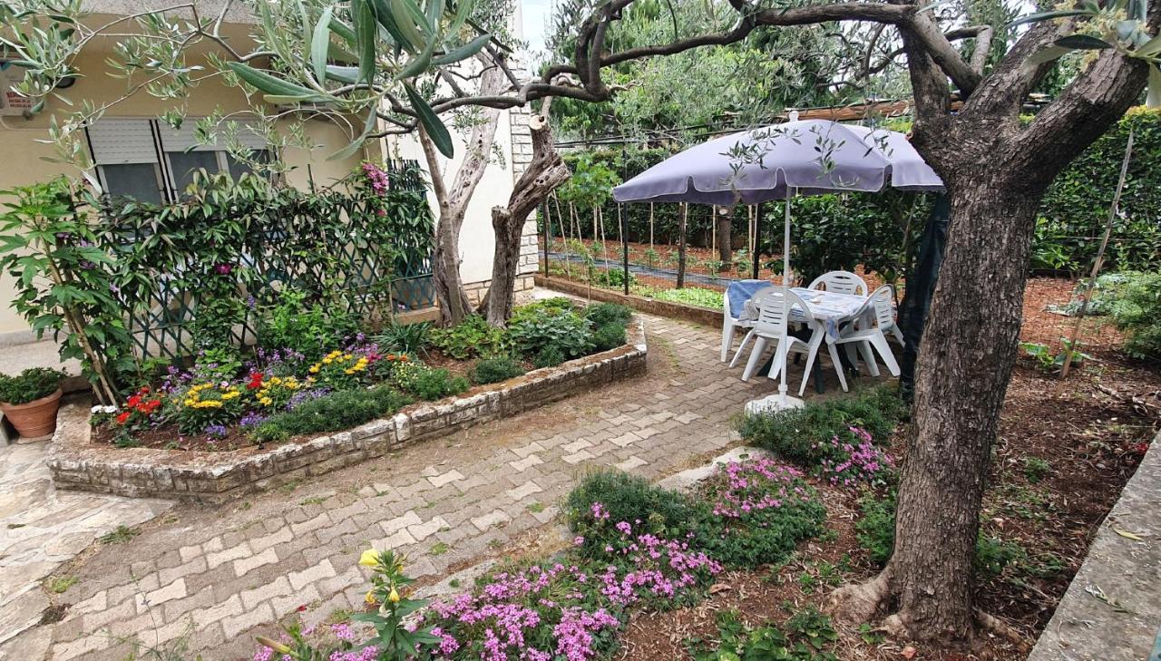 Cecillia Mare Apartments Rovinj Ngoại thất bức ảnh