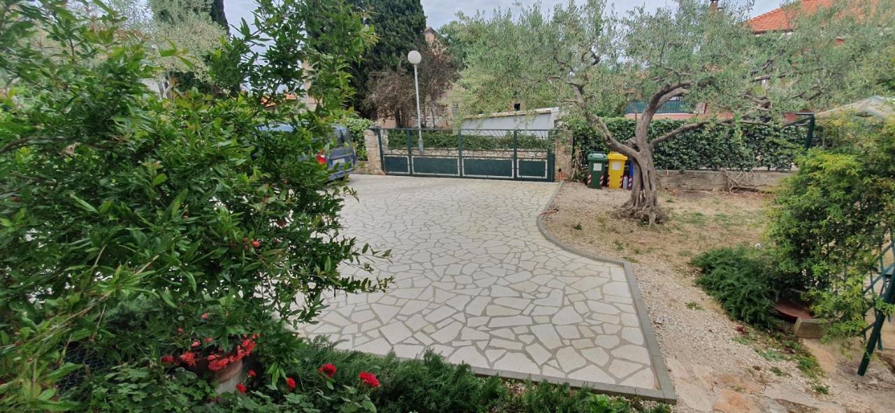 Cecillia Mare Apartments Rovinj Ngoại thất bức ảnh